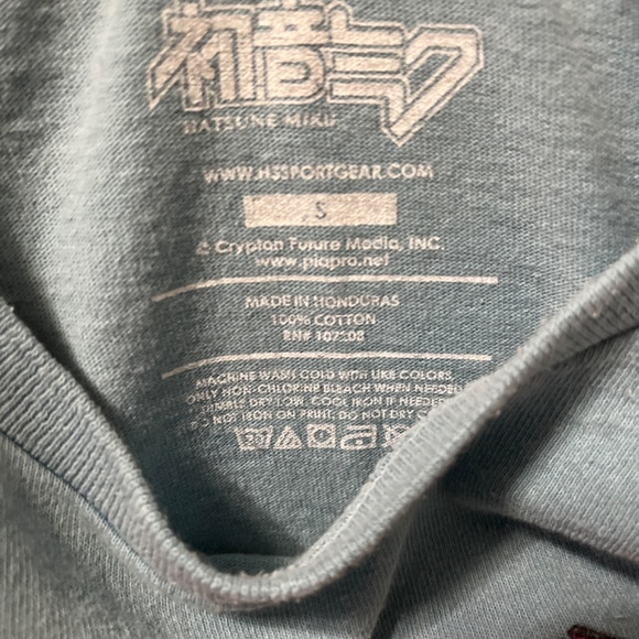 Miku anime shirt - Picture 2 of 3